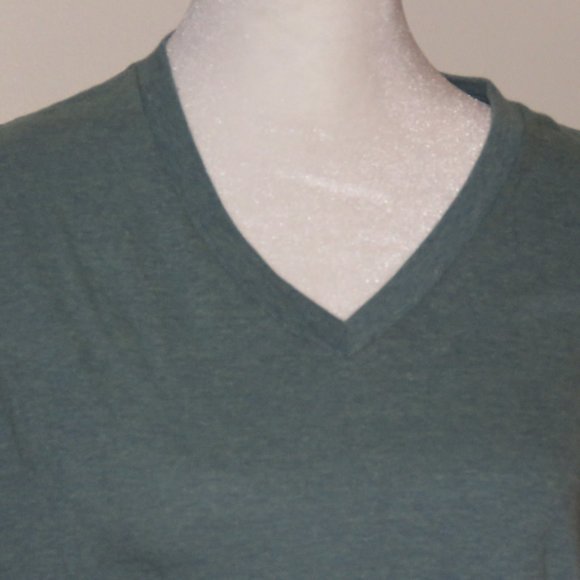 Urban Pipeline Women's Awesomely Soft Ultimate V-Neck Green T-Shirt Size XL - Picture 2 of 5